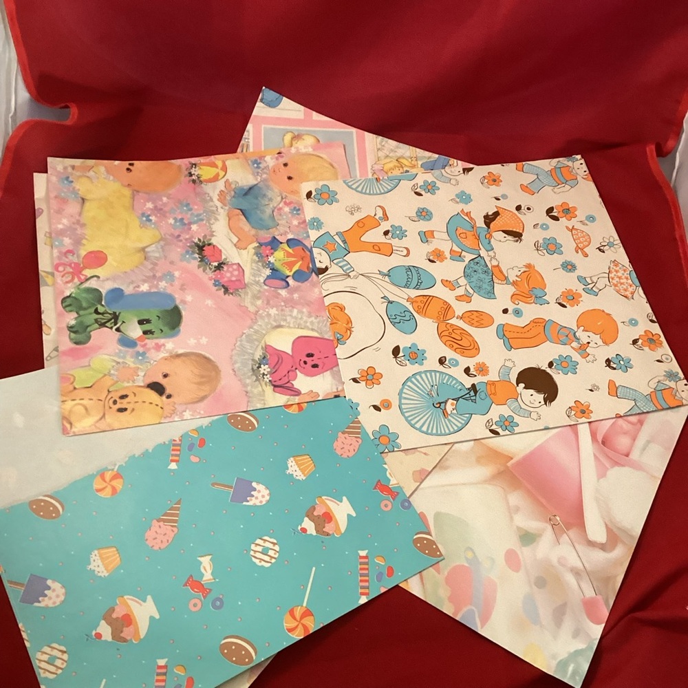 Incomplete vintage wrapping paper sheets for scrapbooking or DIY
